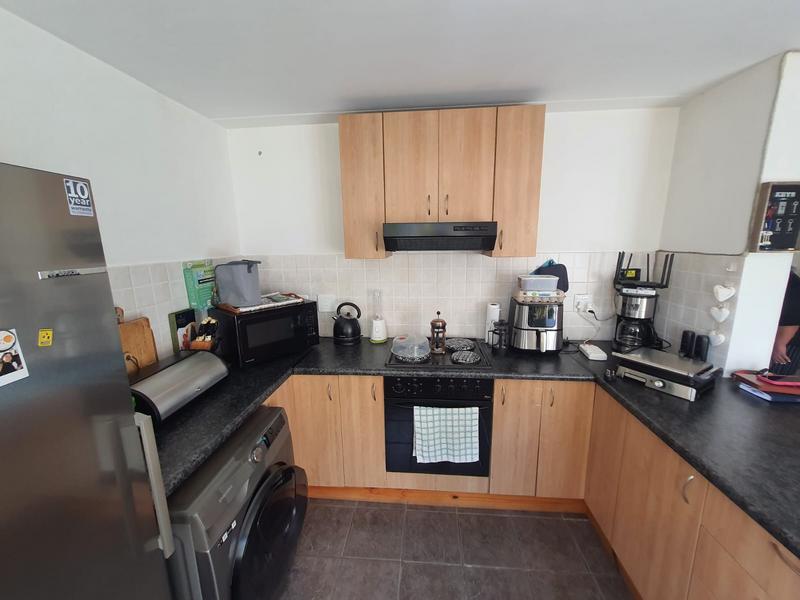 2 Bedroom Property for Sale in Gordons Bay Western Cape